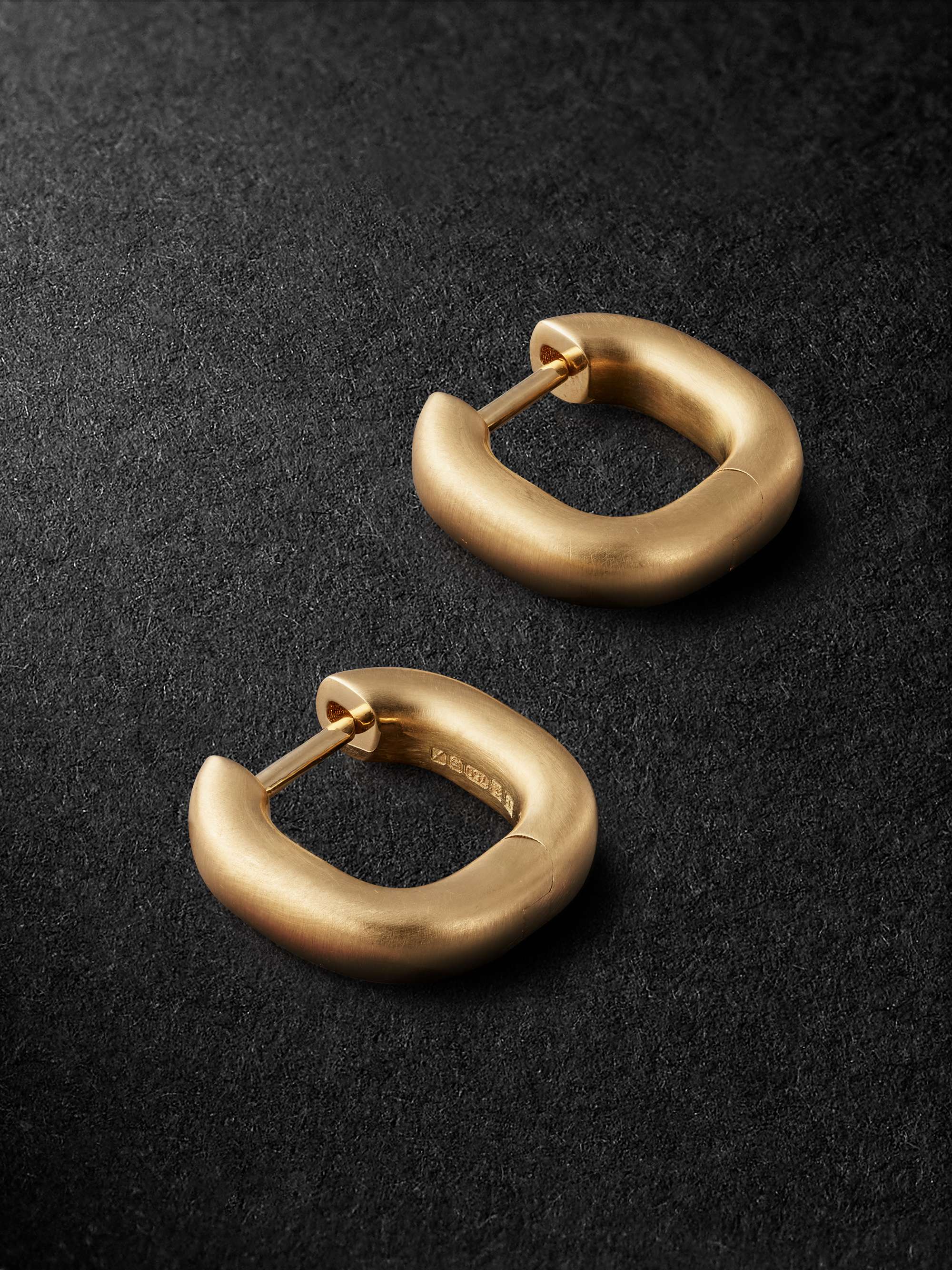 SHOLA BRANSON Cushion Huggie 18-Karat Gold Hoop Earrings | MR PORTER