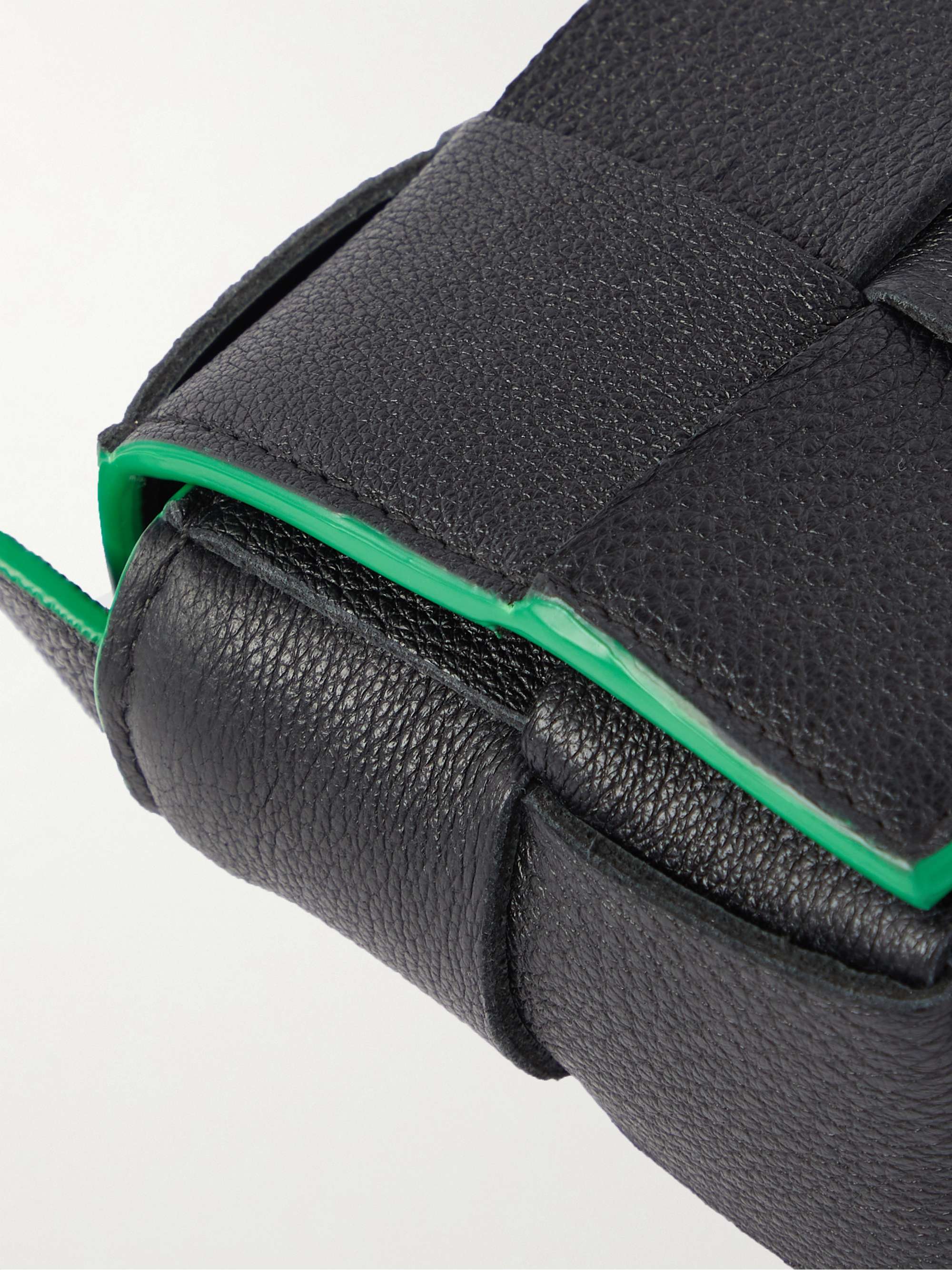 Bottega Veneta Intrecciato Leather Messenger Bag In Green