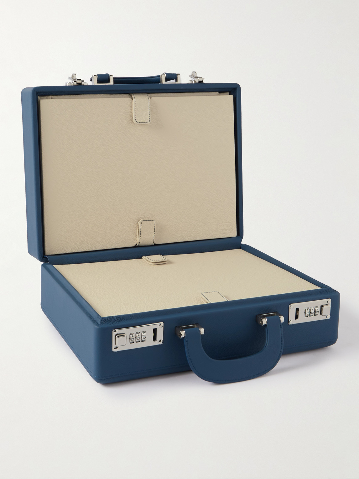 Shop Scatola Del Tempo Valigetta Full-grain Leather 16-piece Travel Watch Case In Blue