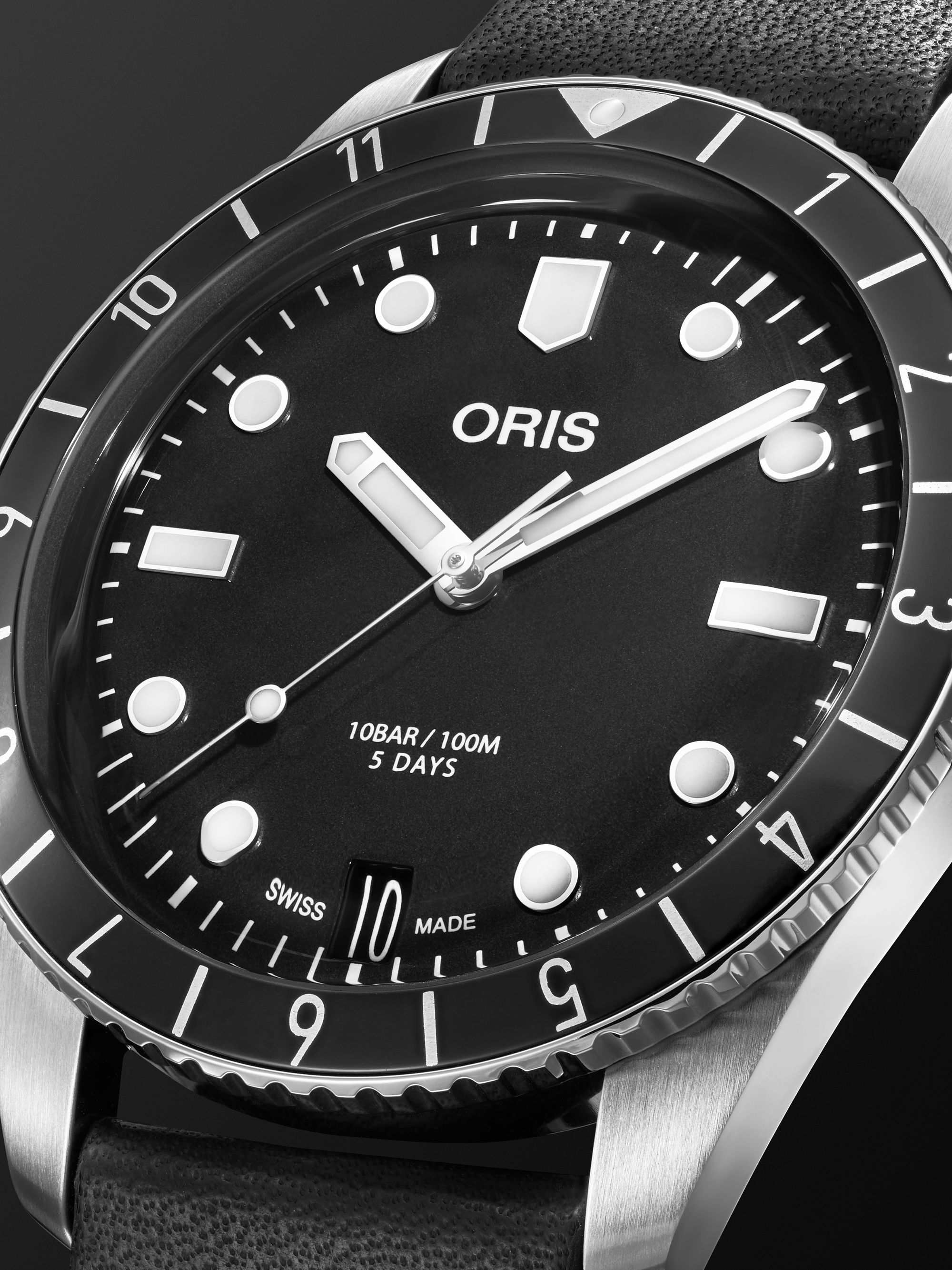 ORIS Divers Sixty-Five Automatic 40 mm Uhr aus Edelstahl mit Lederarmband, Ref.-Nr. 01 400 7772 4054-07 5 20 82