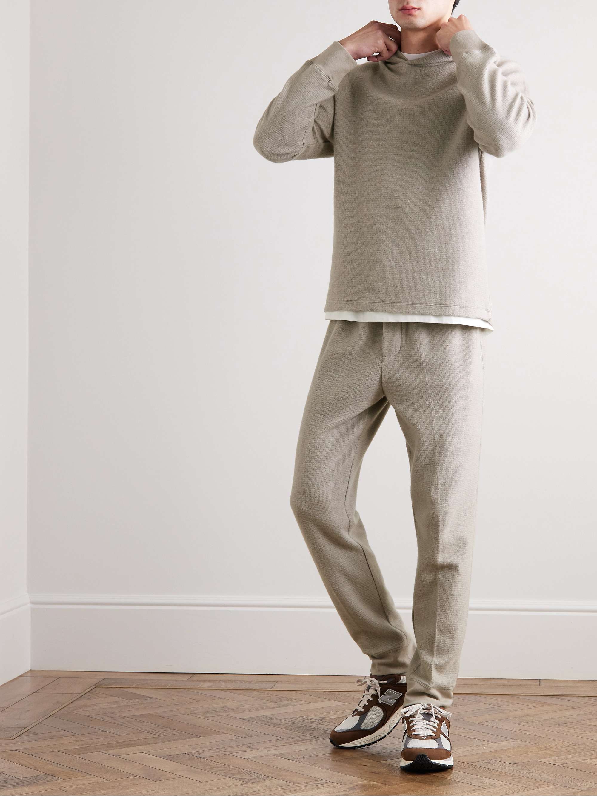 Gray Thermal Waffle-Knit Brushed Cotton and Cashmere-Blend Sweatpants |  JAMES PERSE | MR PORTER