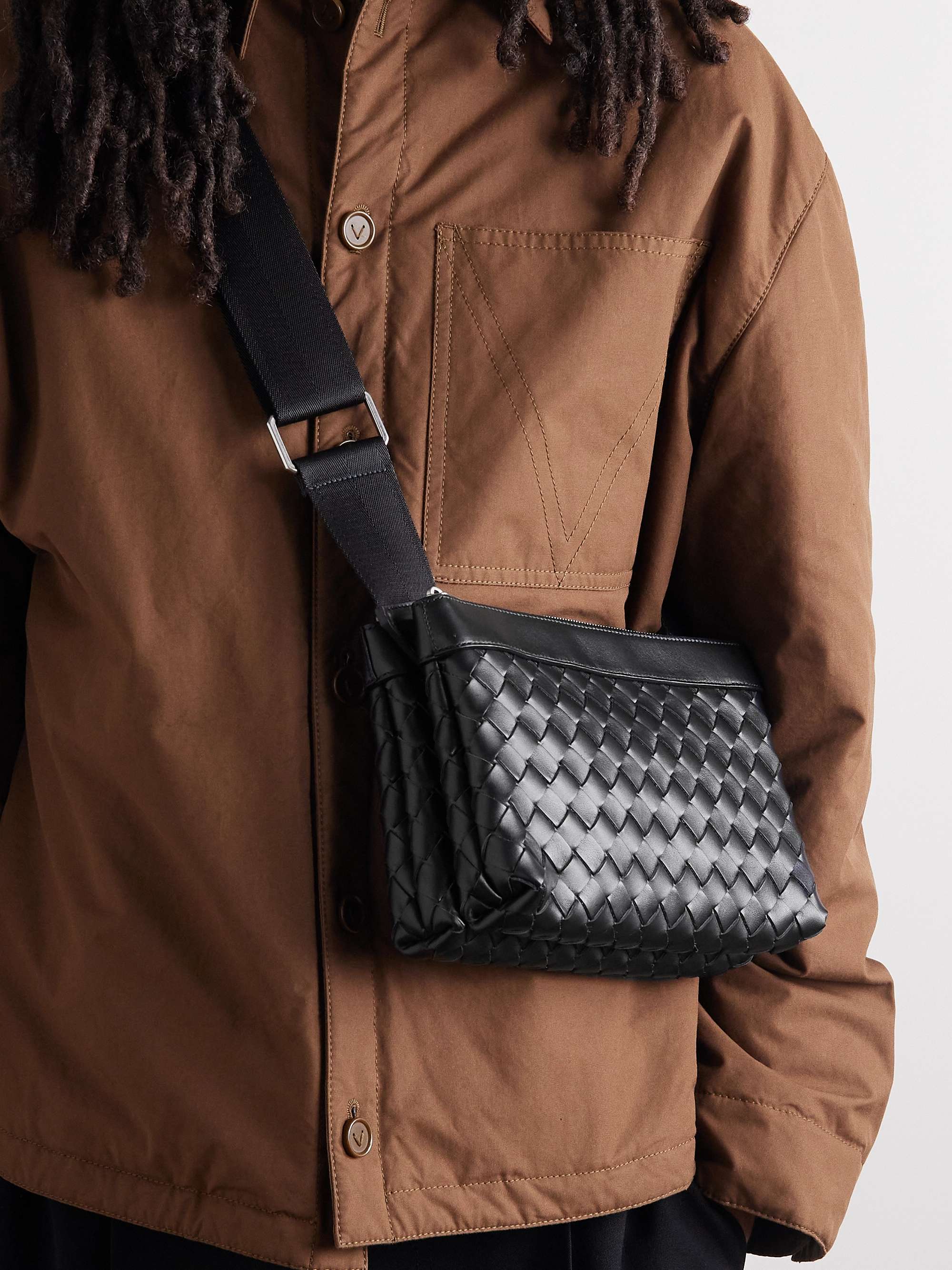 BOTTEGA VENETA Intrecciato Leather Messenger Bag for Men | MR PORTER