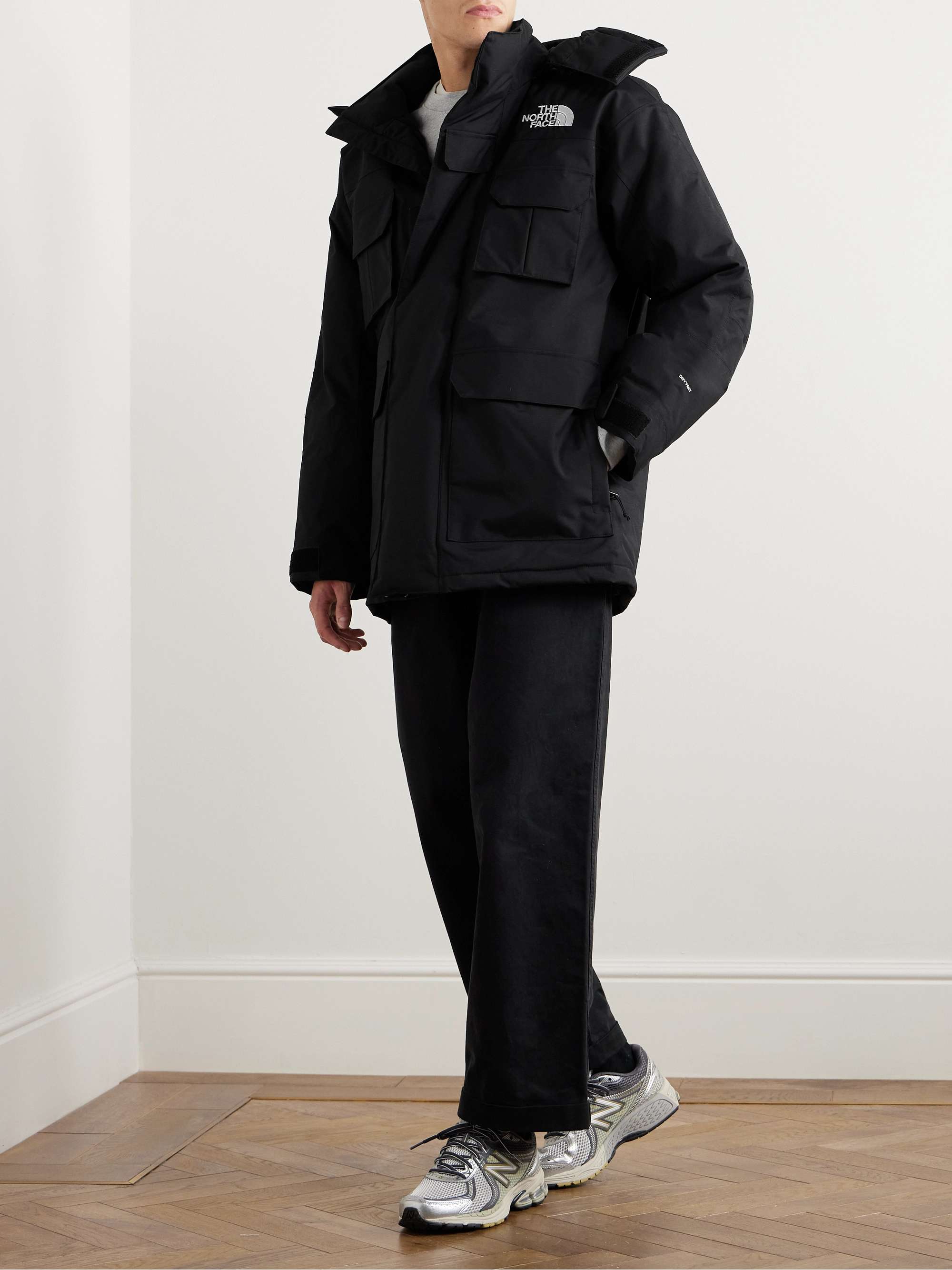 أسود معطف باركا Coldworks بقبعة مبطن ومحشو بالزغب من قماش DryVent™ 2L  بأقسام متباينة الألوان مطرّز بشعار العلامة | THE NORTH FACE | MR PORTER