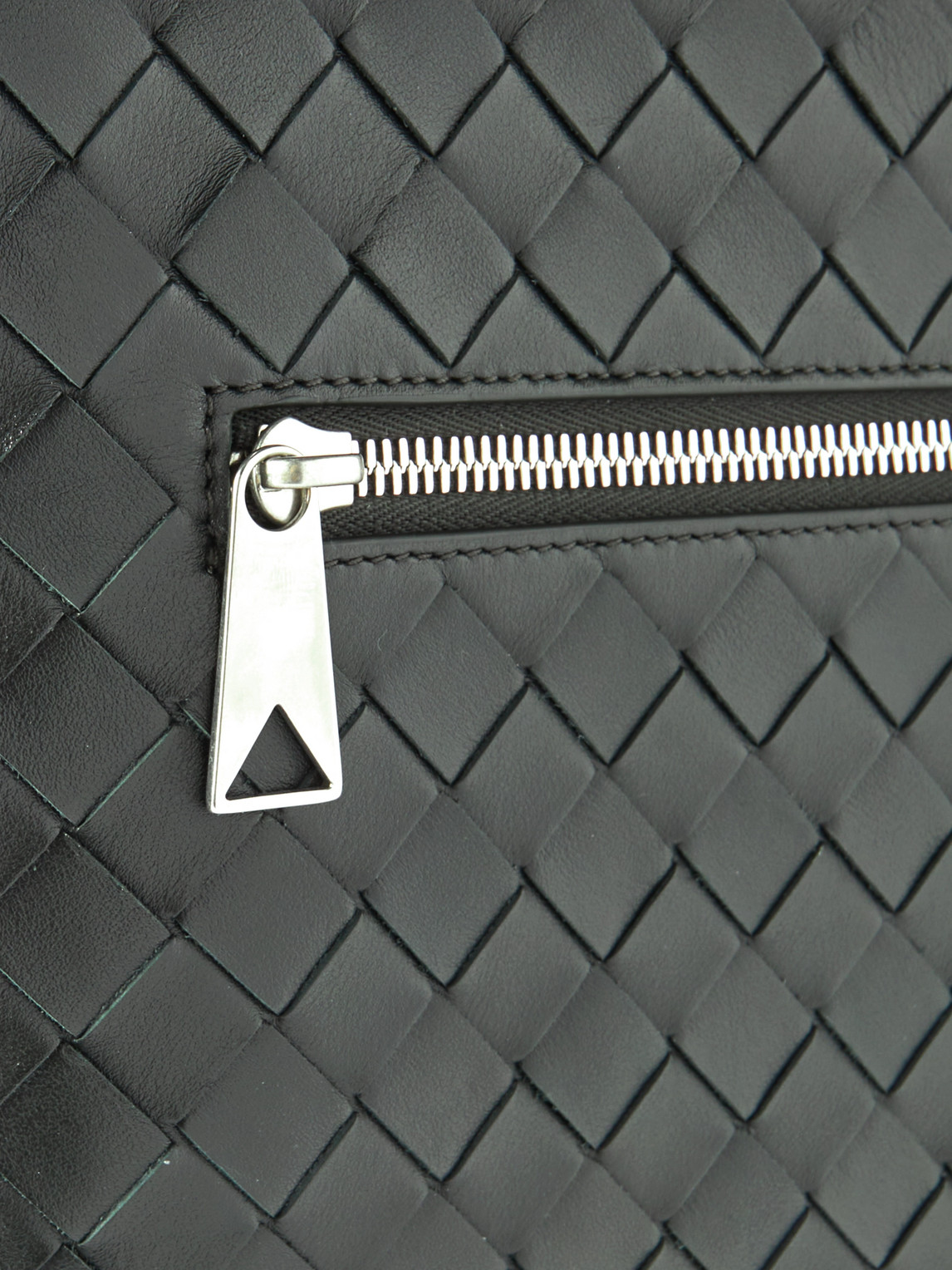 Shop Bottega Veneta Avenue B. Intreciatto Leather Pouch In Black