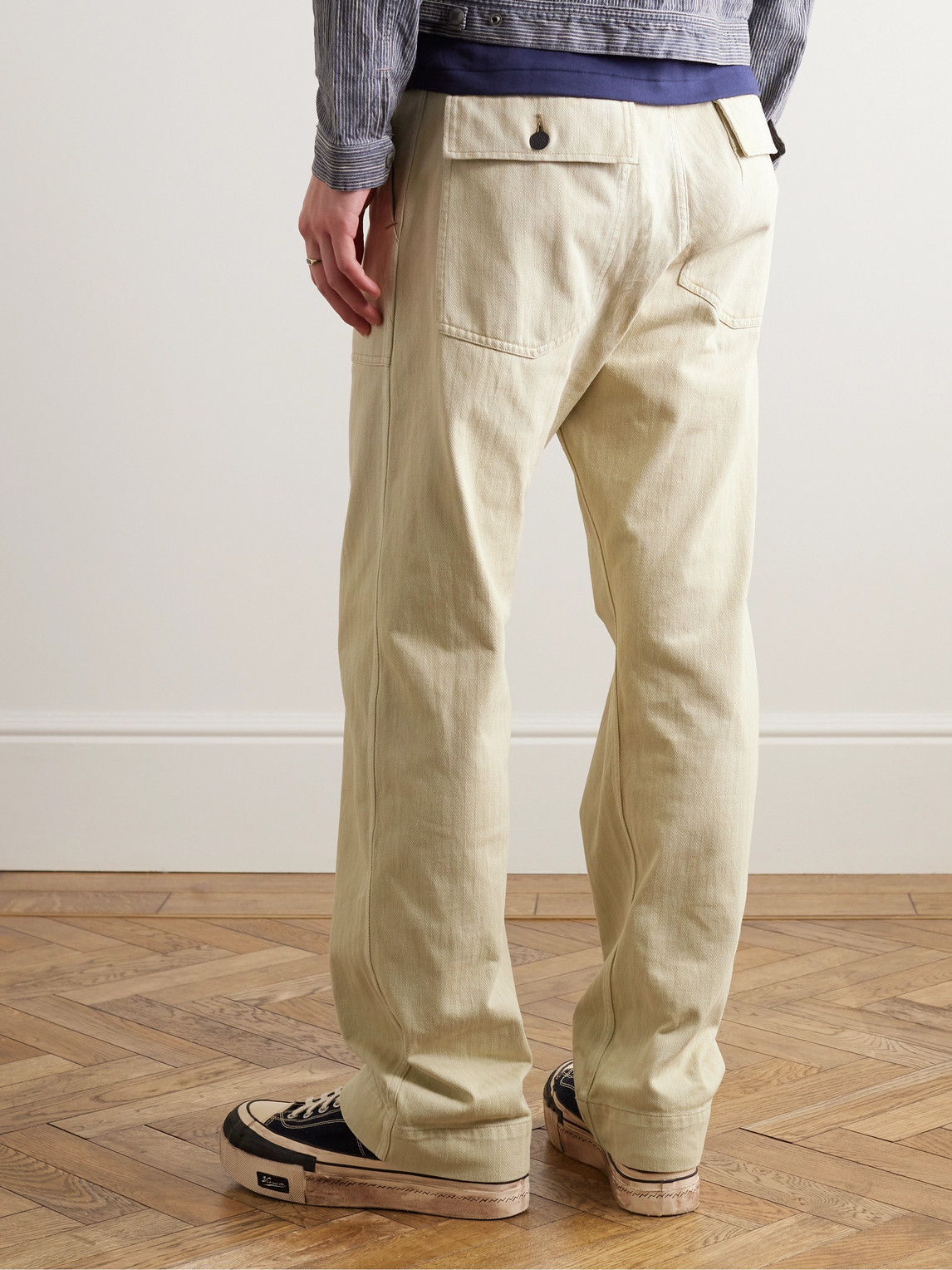 Shop Rrl Wilton Straight-leg Herringbone Cotton Drawstring Trousers In Neutrals