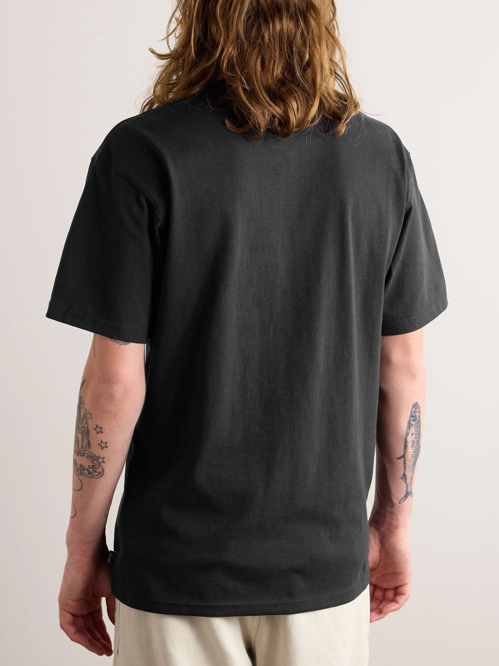 NIKE Sportswear Premium Essentials T-Shirt aus Baumwoll-Jersey mit Logostickerei