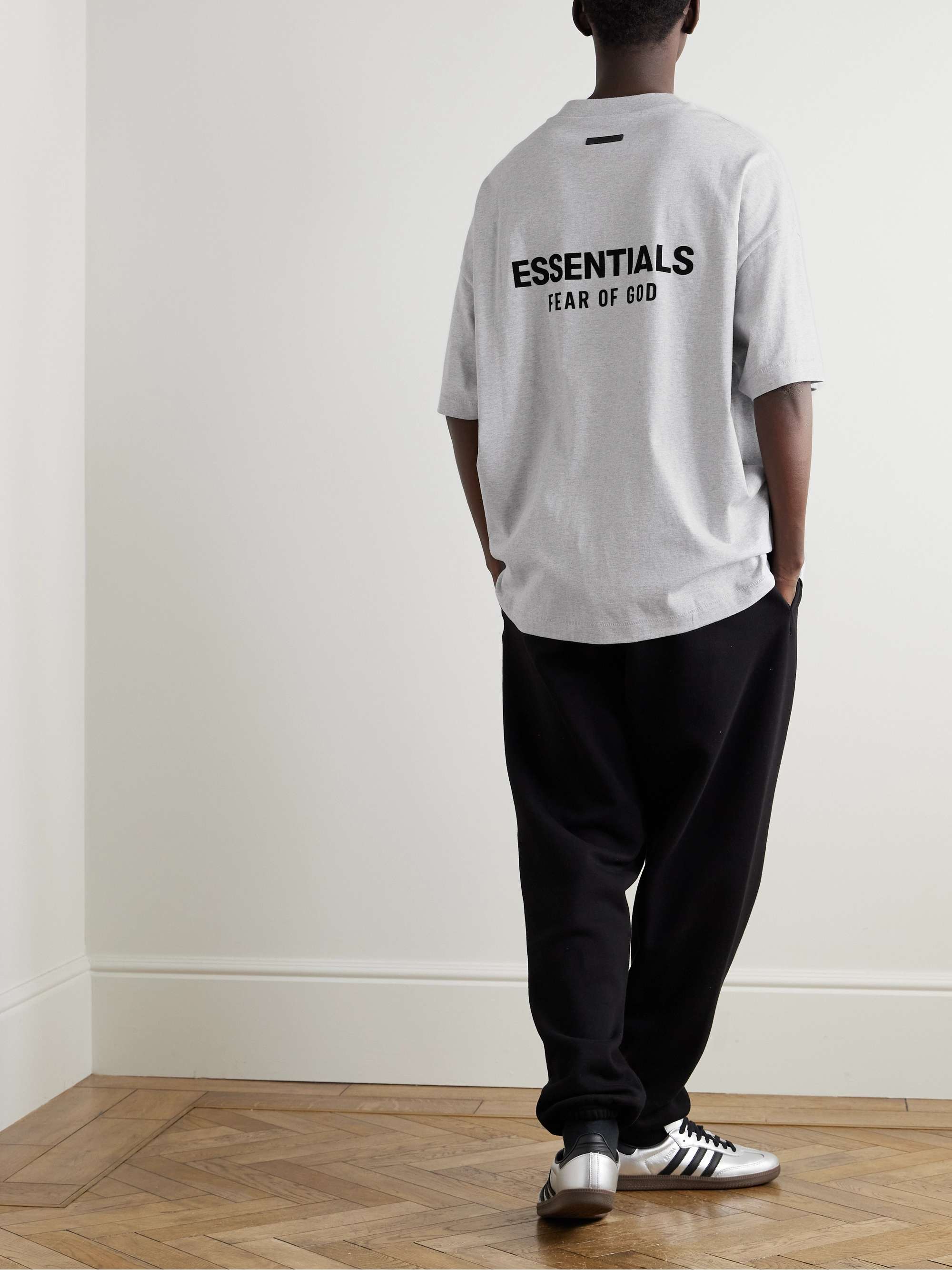 Essentials Fear Of God popular Tshirt