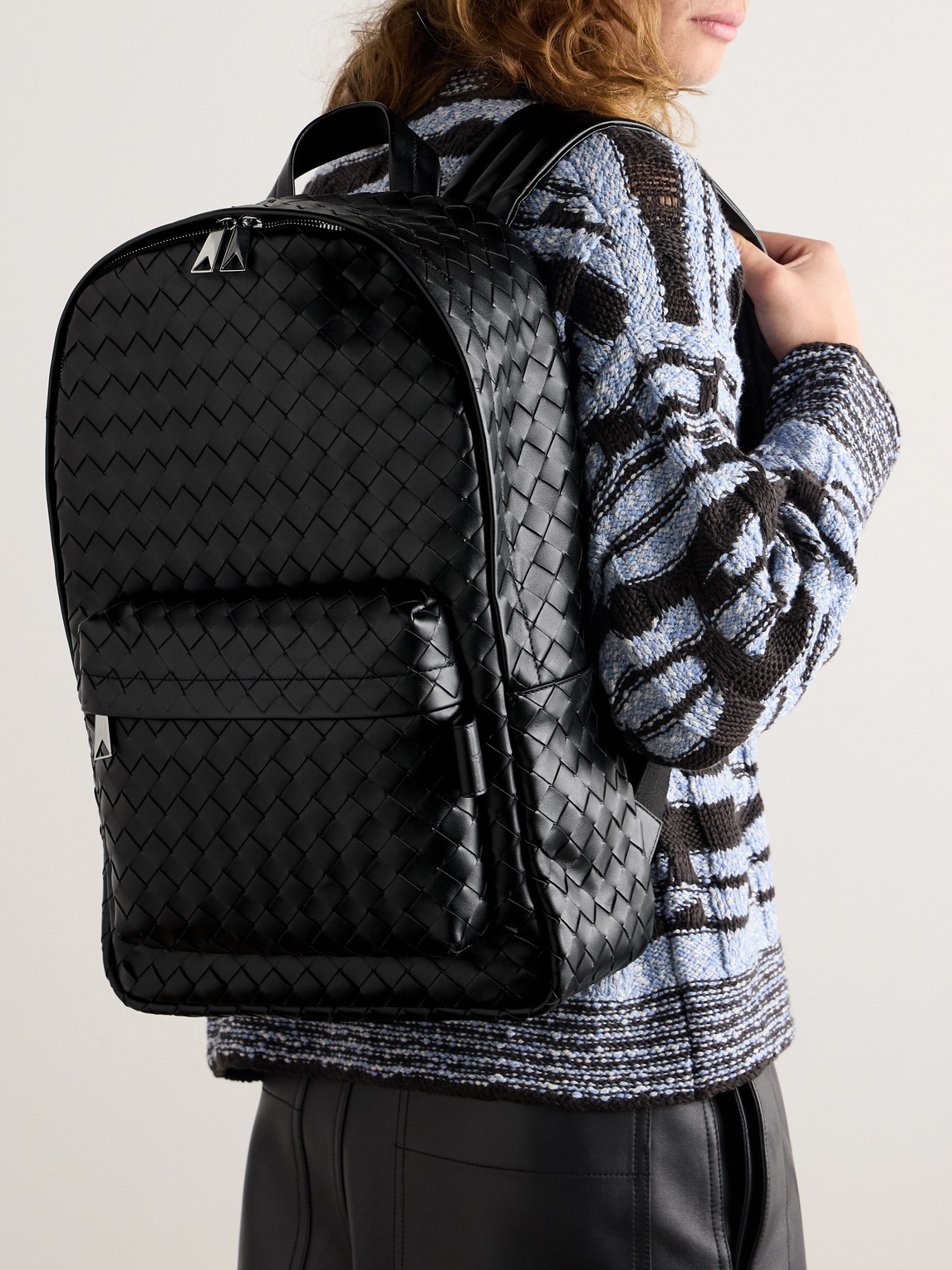 Shop Bottega Veneta Avenue Intrecciato Leather Backpack In Black