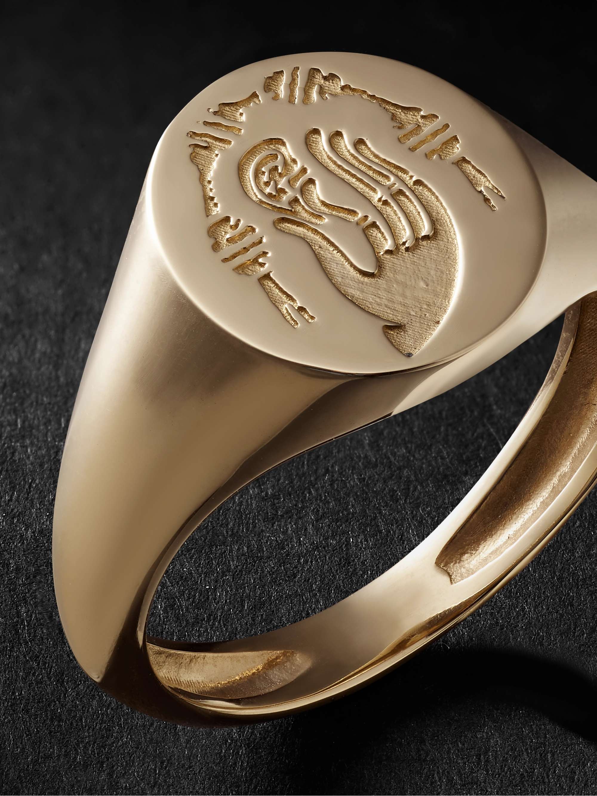 VADA Remembrance Gold Signet Ring | MR PORTER